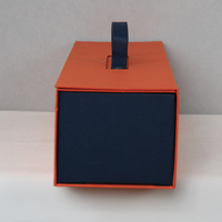 Boîte-cadeau personnalisée de luxe en feuille d'or à fermeture magnétique avec poignée Carton rigide haut de gamme avec papier couché pour gâteaux de lune Autres cadeaux