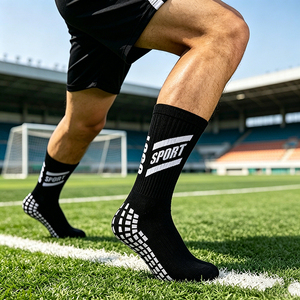 Calzini da Calcio Personalizzati con Logo Lavorato a Maglia, Calze Antiscivolo per Uomo, Calzini da Calcio con Grip Personalizzato - Product Image 6