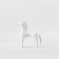Ornements de décoration d'intérieur modernes en gros, en forme de poney pour la décoration de bureau