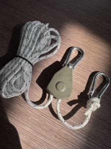 Acampar al aire libre y senderismo Tienda de <span class=keywords><strong>cuerda</strong></span> de tracción de metal a prueba de viento con varilla de soporte fija - Product Image 2