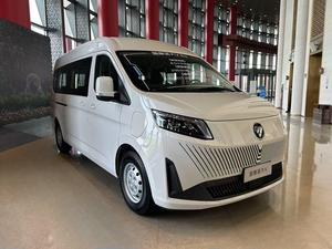 Van Tuya Nuo Da V 2024 de alto rendimiento, 7/9 plazas Ideal para transporte de negocios y carga con interior espacioso, depósito - Product Image 3