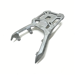 Soportes de Aluminio Fundido a Presión Personalizados OEM en Grado AlSi12 para Portaequipajes Traseros Ligeros, Producidos en Vietnam a Partir de Dibujo - Product Image 1