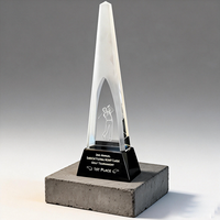 Noble Awards Personnalisé 3D Laser Figure Tour De Cristal Golf Trophée Prix Artisanat Plaque Avec Prix De La Tour De Cristal Optique Poli