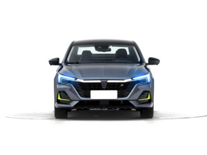 El Roewe I6 MAX 2020 300TGI Automático con Techo Corredizo, Conducción Inteligente, Edición Supremo, es un Sedán Compacto. - Product Image 2