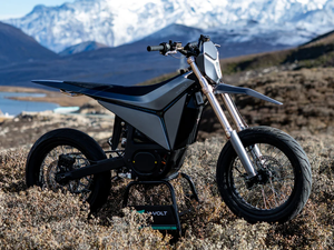 Batterie lithium 45Ah 97.2V pour <span class=keywords><strong>moto</strong></span> tout-terrain électrique Y-Volt Surge V, 4x réglages de camber, 2x réglages de caster du bras oscillant, 2x utilisés - Product Image 6