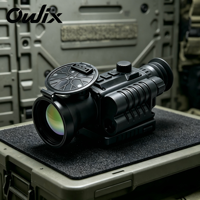 Visor de Imágenes Térmicas 640x512, 12um, 50Hz, 35mm, Alcance de 1000m, Detección de Vehículos a 1.6km, IP67, WiFi, 64GB, OLED 1600x1200, NETD 20mK