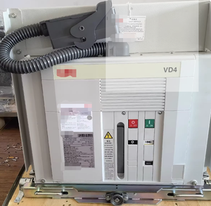 Interruptor de Circuito al Vacío Serie VD4, VD4/P 12.12.25 P210, Trifásico de 3 Polos, Capacidad de Ruptura de 31.5 KA - Product Image 4