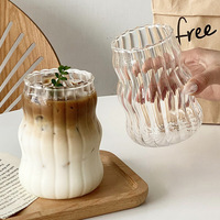 Vente en gros de verres à boisson en verre borosilicate de haute qualité, grande capacité, transparents, en forme de nuage, design mignon, pour jus et petit-déjeuner, esthétique de haute qualité