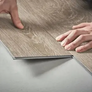 Tablones de vinilo de lujo con aspecto de madera de 4mm Suelo de plástico rígido con núcleo impermeable Suelo compuesto SPC