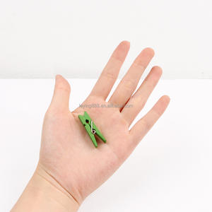 100 <span class=keywords><strong>mini</strong></span>-pinces <span class=keywords><strong>à</strong></span> <span class=keywords><strong>linge</strong></span> en <span class=keywords><strong>bois</strong></span> colorées pour photos, clips en <span class=keywords><strong>bois</strong></span> pour affiches, présentoirs d'œuvres d'art, cartes décoratives suspendues - Product Image 6