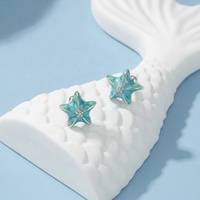 Boucles d'oreilles clous écologiques en cuivre S925 avec émail bleu étoile de mer et fermoir à vis, collection été Thème Vie marine, bijoux de vacances