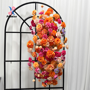 Arreglo Floral de Flores de Colores Intensos Naranja y Rosa Intenso para Decoración de Eventos y Fiestas - Product Image 1