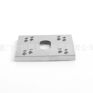 Placa de puesta a tierra de acero inoxidable para paneles solares con orificio y tornillos para protección contra rayos - Product Image 1