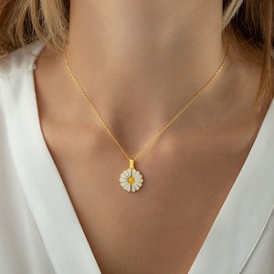 Collar personalizado con mensaje secreto de margaritas delicadas para mujer, colgante hecho con iniciales grabadas, regalo de cumpleaños para mamá <span class=keywords><strong>y</strong></span> maestra - Product Image 5