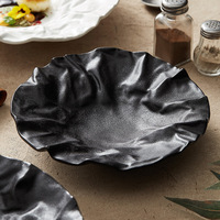 Assiette creuse style nordique, design minimaliste, motif uni, fabrication Chaozhou, compatible micro-ondes, haut de gamme, idéal pour offrir en cadeau d'affaires
