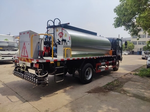 Chine vente chaude SHACMAN <span class=keywords><strong>camion</strong></span> de distribution d'asphalte intelligent 10 tonnes pulvérisateur de bitume <span class=keywords><strong>camion</strong></span> de distribution d'asphalte - Product Image 6