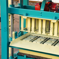 Machine à fabriquer des blocs de pavés QTJ4-40, contrôlée par PLC, pour blocs creux en béton et ciment, méthode de vibration 380V