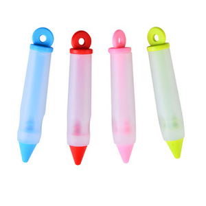 Set di 66 Pezzi per Decorazione Torte con Accessori da Pasticceria, Sacche per Glassa, Penne Decorative e Utensili per Decorazione - Product Image 3