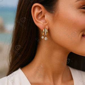 Pendientes de Diamantes Gemnel, Diamantes en Forma de Corazón y Pera, Oro Amarillo de Dos Tonos, Oro Blanco Ennegrecido, Aros - Product Image 4
