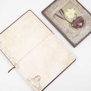 Vente en gros de sculptures artisanales en pierre de cristal naturelle (étoile, lune, cœur, aile, livre) pour la guérison et le bureau, idéales comme cadeau - Product Image 2
