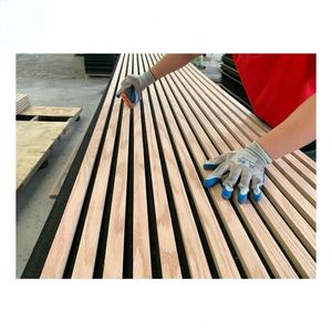 Paneles Acústicos de MDF Modernos de Color Humo Oscuro Natural de 2400*600 mm y 22 mm de Grosor, 80% de Reducción de Ruido, Ignífugos, Ecológicos, Absorbentes de Sonido - Product Image 1