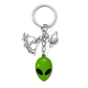 Portachiavi Smaltato a Forma di Alieno e UFO, Colorato, Stile Classico per Uomo e Donna, Ottimo Regalo, Set di Gioielli Fatti a Mano - Product Image 4