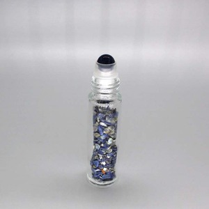 Flacon à bille de 10 ml avec pierres précieuses et copeaux de cristal à l'intérieur, flacons en verre pour échantillons d'huiles essentielles, couvercles en bambou - Product Image 5