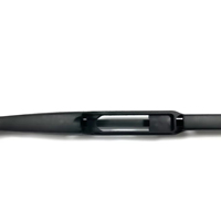 Balais d'essuie-glace en caoutchouc naturel pour pare-brise de bonne qualité 14 "-26" universel pour pare-brise avant de voitures sans cadre avec crochet en U