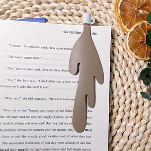 Marcapáginas Divertidos de Cuero PU con Diseño de Café Derramado, Marcapáginas Creativos Reutilizables para Amantes de los Libros - Product Image 4