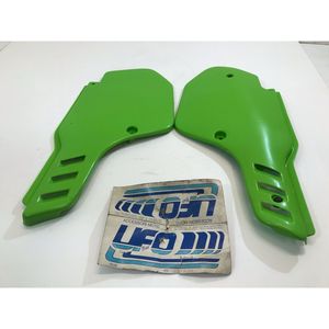 Pannelli Laterali per Moto Ufo Plast Verde Stile Anni '80 Accessori Vintage Moto Made in Italy - Product Image 1