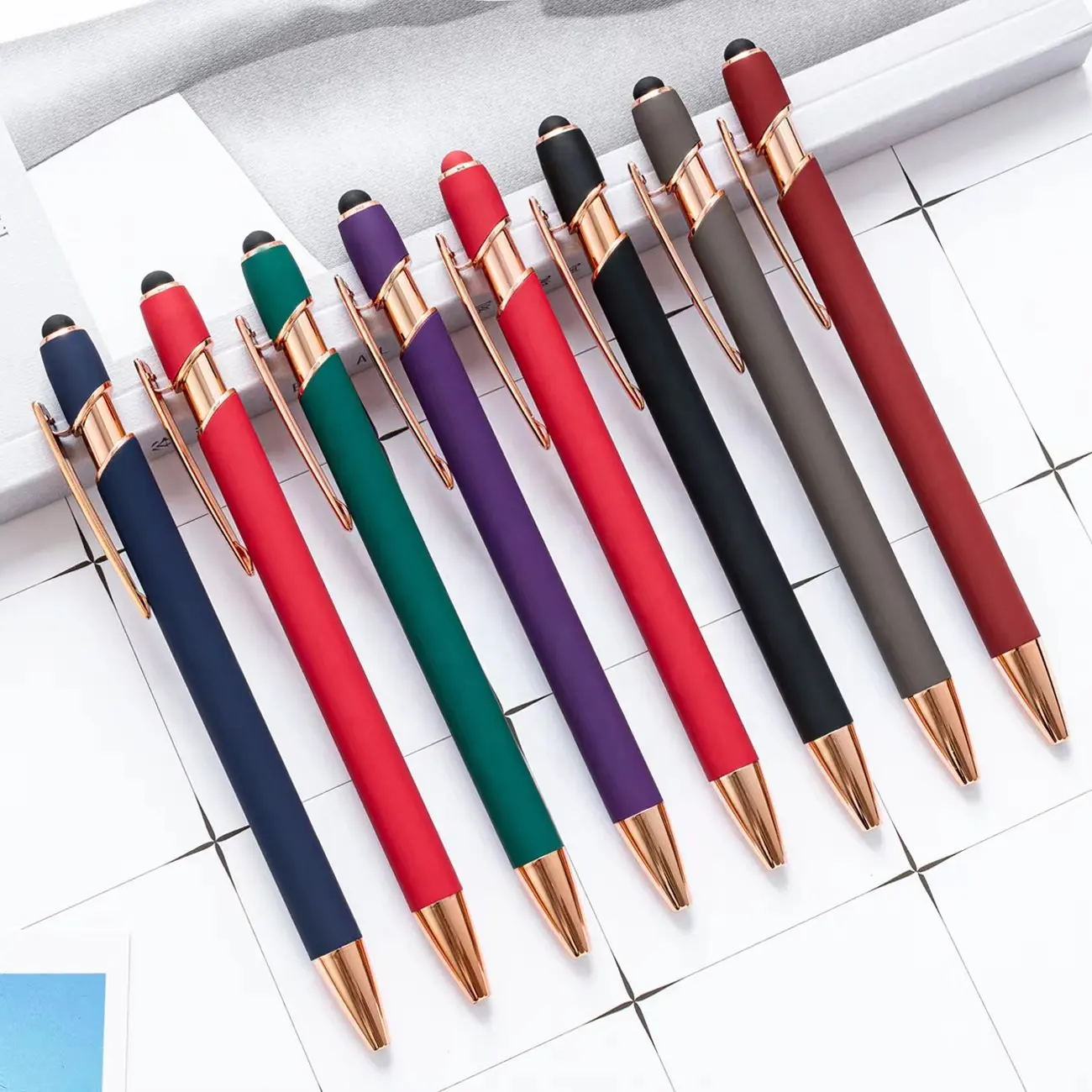 Werbe geschenk Luxus Geschenk Roségold Teile gummi beschichtet Kugelschreiber Soft Touch Stift Metallstift mit benutzer definierten Logo