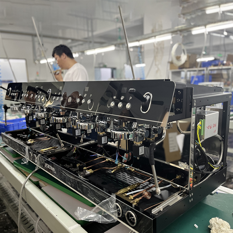 コーヒーメーカー・エスプレッソマシン EspressoGC Commercial EditionJapan Model EspressoGC Commercial Edition（圧力計付き/Japan Model）｜ROK
