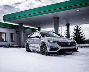 Divisor de Parachoques Delantero para <span class=keywords><strong>Skoda</strong></span> <span class=keywords><strong>Octavia</strong></span> <span class=keywords><strong>RS</strong></span> 2021, Modificación de Piezas Exteriores, Facelift PP Shovel, Accesorios de Tuning para Automóviles - Product Image 3