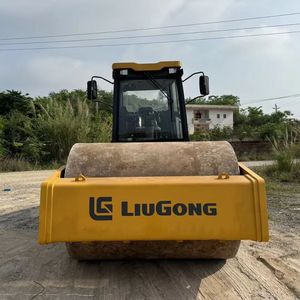 Compactador de Rolo Hidráulico Profissional Liugong 6626E de 26 Toneladas com Duplo Acionamento – Equipamento de Compactação Potente - Product Image 3