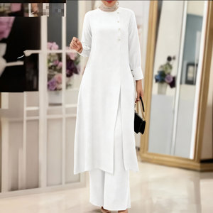 Conjunto de dos piezas elegante <span class=keywords><strong>y</strong></span> moderno de camisas largas de color sólido Pantalones de pierna ancha <span class=keywords><strong>para</strong></span> mujeres musulmanas indonesias de talla grande en stock - Product Image 2