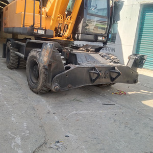 Original Korea Used Hyundai 21 Tons Wheel Excavator 210w-7 High Working Efficiency Engine & Motor 125kW - Product Image 6