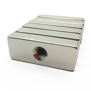 30x10X5mm N35 钕磁铁双面沉孔块状磁铁，带沉孔，适用于M4螺丝 - Product Image 6