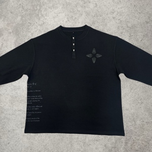 Maglietta Henley a Maniche Lunghe in Tessuto Waffle Oversize Personalizzata, Stile <span class=keywords><strong>Vintage</strong></span> Gotico con Patchwork in Rilievo, <span class=keywords><strong>T</strong></span>-<span class=keywords><strong>Shirt</strong></span> Streetwear da Uomo - Product Image 3