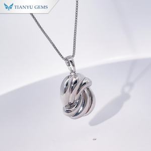 Collar con Colgante de Nudo Trenzado de Plata de Ley 925 de Tianyu Gems para Mujer, Joyería Elegante y Minimalista - Product Image 2