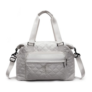 Quilted Polyester Fashion Duffle Bag Large Capacity Portable Fitness Shoulder Crossbody Carry-On Waterproof Travel Cosmetic Bag - Product Image 4