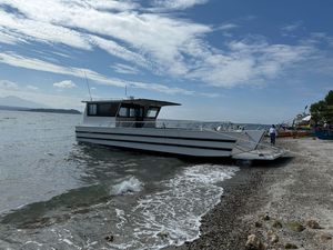 Barco de Carga de Aluminio de 8 Toneladas, 11m x 4m, Fabricado en China, con Certificado CE - Product Image 2