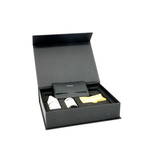Caja Magnética Plegable Negra de Lujo Personalizada para Membresía VIP y Empaque de Regalos - Product Image 4