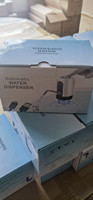 Mini distributeur d'eau portable automatique rechargeable par USB en plastique de 20 litres (5 gallons)