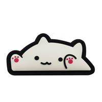 Badge créatif en PVC souple avec motif chat mignon, chat qui tape dans les mains, chat à l'expression amusante (avec fixation)