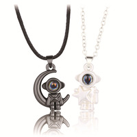 Colliers de la saint-valentin, bijoux assortis d'astronautes de la lune, 100 langues, I Love You Couple, colliers jumelles