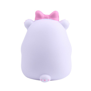 Fidget Bear White, jouet anti-stress en position assise, matériau TPE, pour les enfants de 2 à 4 ans, unisexe - Product Image 4