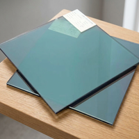 Verre trempé OEM en gros, haute dureté, résistant aux chocs, creux, décoratif, pour dessus de table et panneaux de construction