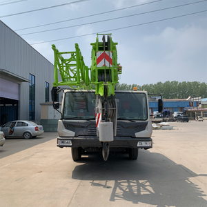 Matériel de construction : Grue montée sur camion d'occasion ZTC500V, capacité de charge de 25 tonnes, en promotion - Product Image 2