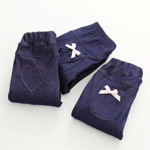 Nouveaux produits, style moderne, jeans pour filles à la mode, sur mesure, fabriqués par un fabricant de jeans pour enfants - Product Image 4