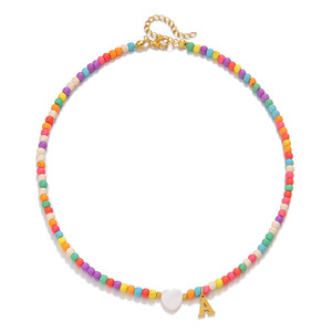 Collares iniciales estéticos Collar gargantilla con cuentas de corazón de amor colorido Collar de letras Y2K de acero inoxidable para <span class=keywords><strong>mi</strong></span> hija - Product Image 5